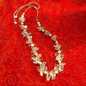 Clear quartz/mother of pearl briolette